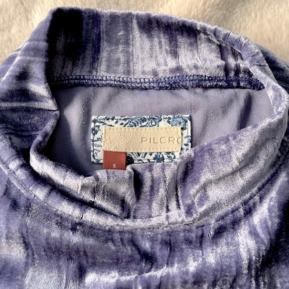 NWT Anthropologie Pilcro Crushed Velvet Mock Neck Top Slate Size S - Picture 8 of 9